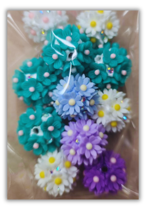 Mixed flower beads 16mm 11pcs